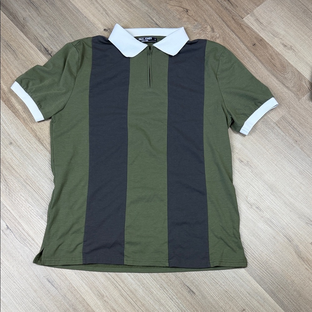 Paul Jones Olive & Black Striped Quarter Zip Polo Shirt w/ White Collar. Size M